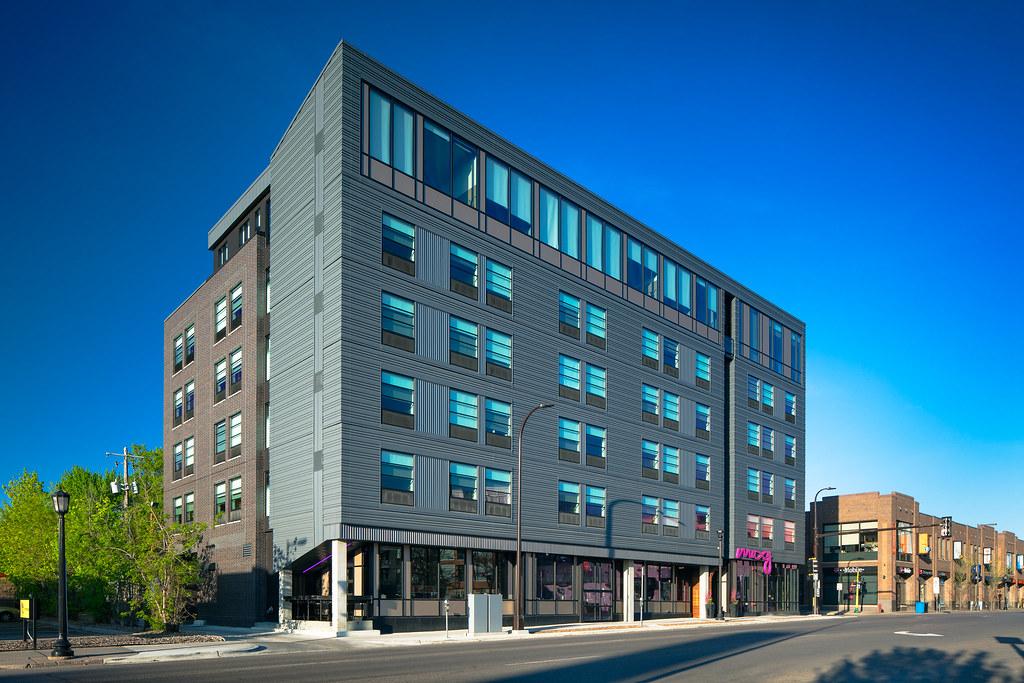 Moxy Minneapolis Uptown Exterior photo