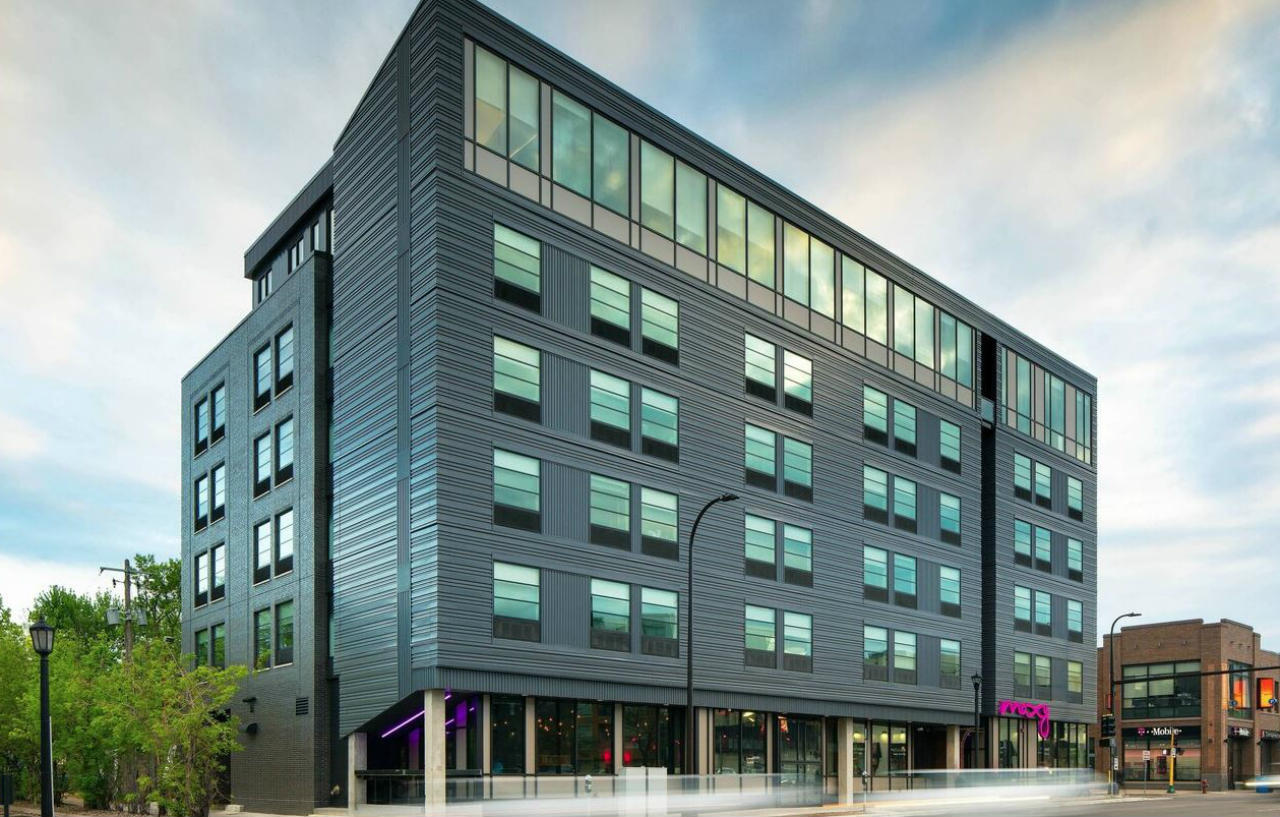 Moxy Minneapolis Uptown Exterior photo